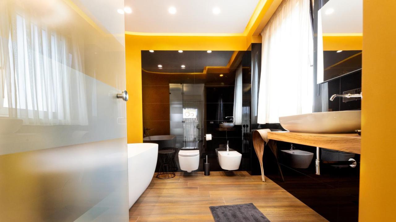 Zaffiro Lavico Rooms Etna Nature Sea Acireale Eksteriør billede