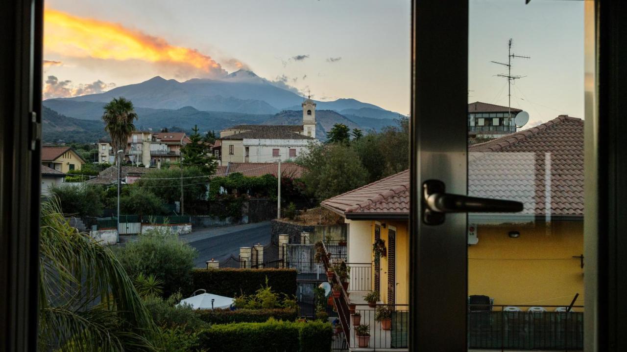 Zaffiro Lavico Rooms Etna Nature Sea Acireale Eksteriør billede