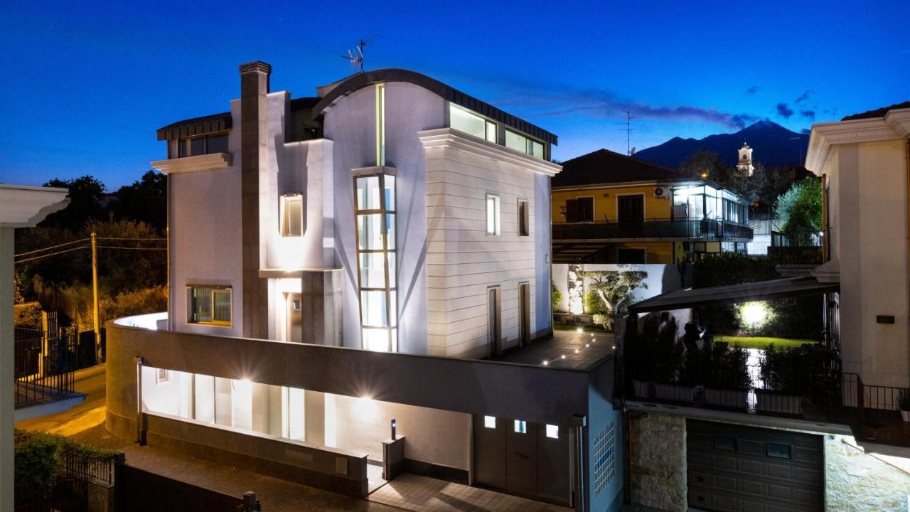 Zaffiro Lavico Rooms Etna Nature Sea Acireale Eksteriør billede